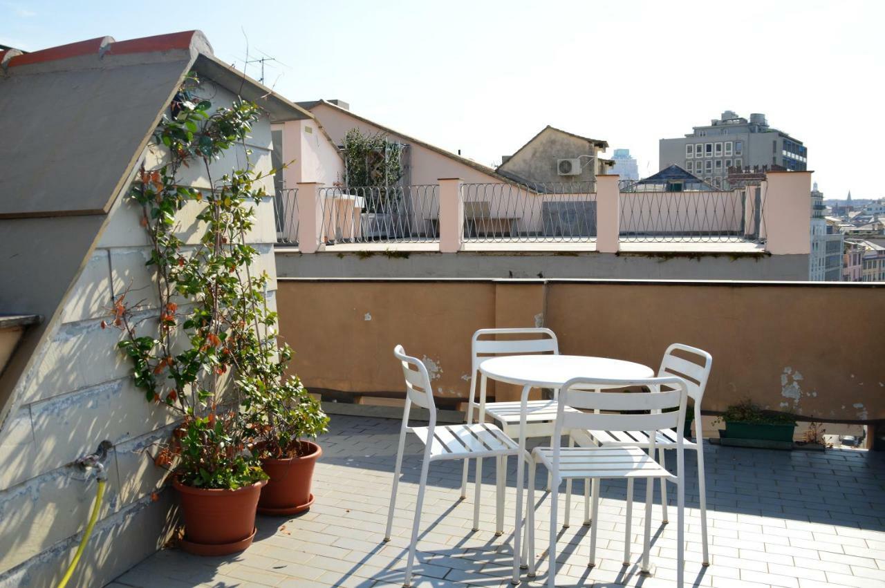 Sunflower Apartment With Private Terrace And Lift Genua Exteriör bild