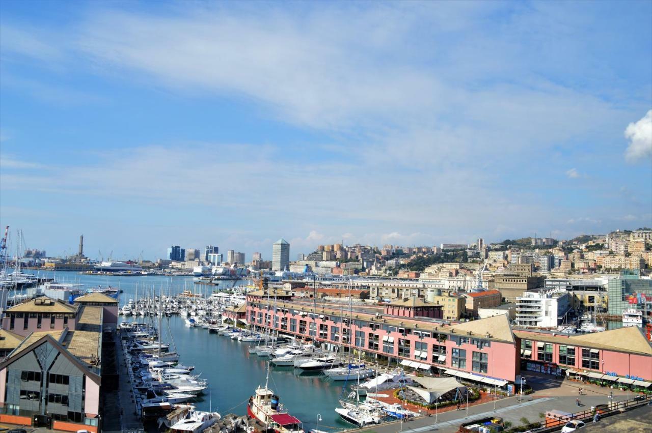 Sunflower Apartment With Private Terrace And Lift Genua Exteriör bild